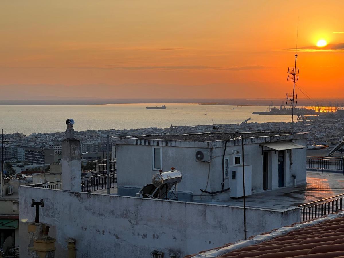 Sunset Apartment เทสซาโลนิกิ ภายนอก รูปภาพ
