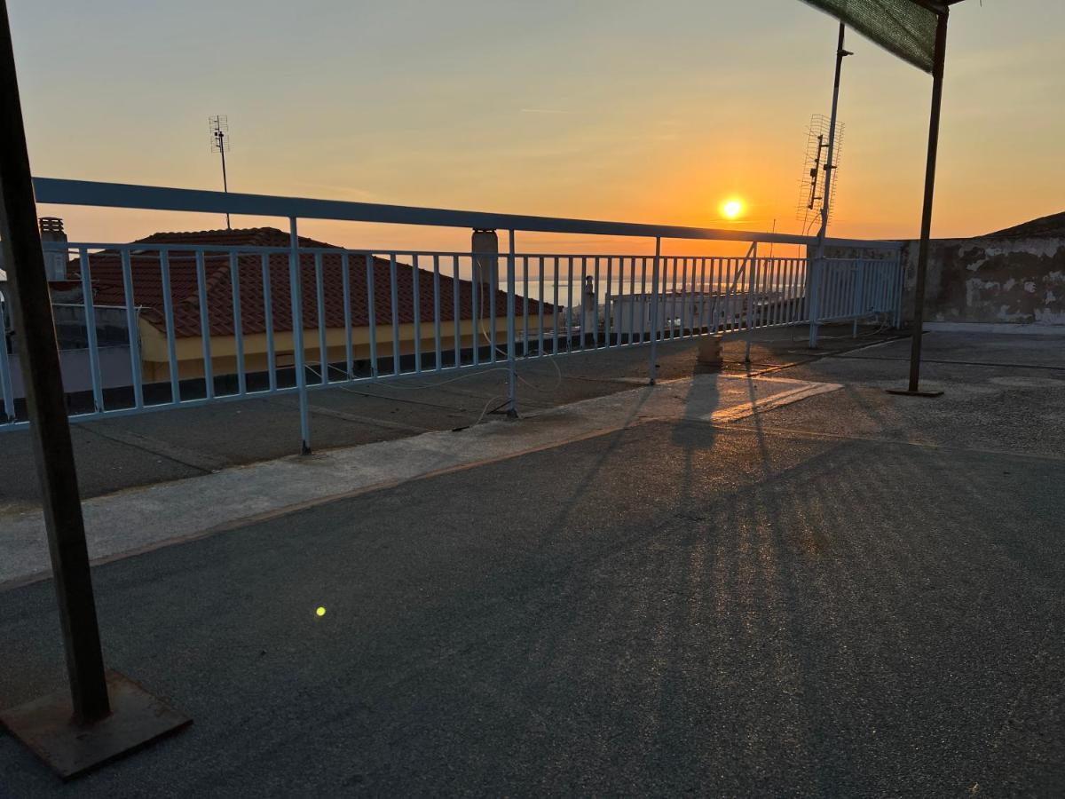 Sunset Apartment เทสซาโลนิกิ ภายนอก รูปภาพ